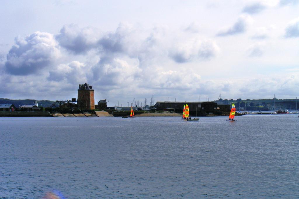 Hotel De France Camaret-sur-Mer Exterior photo